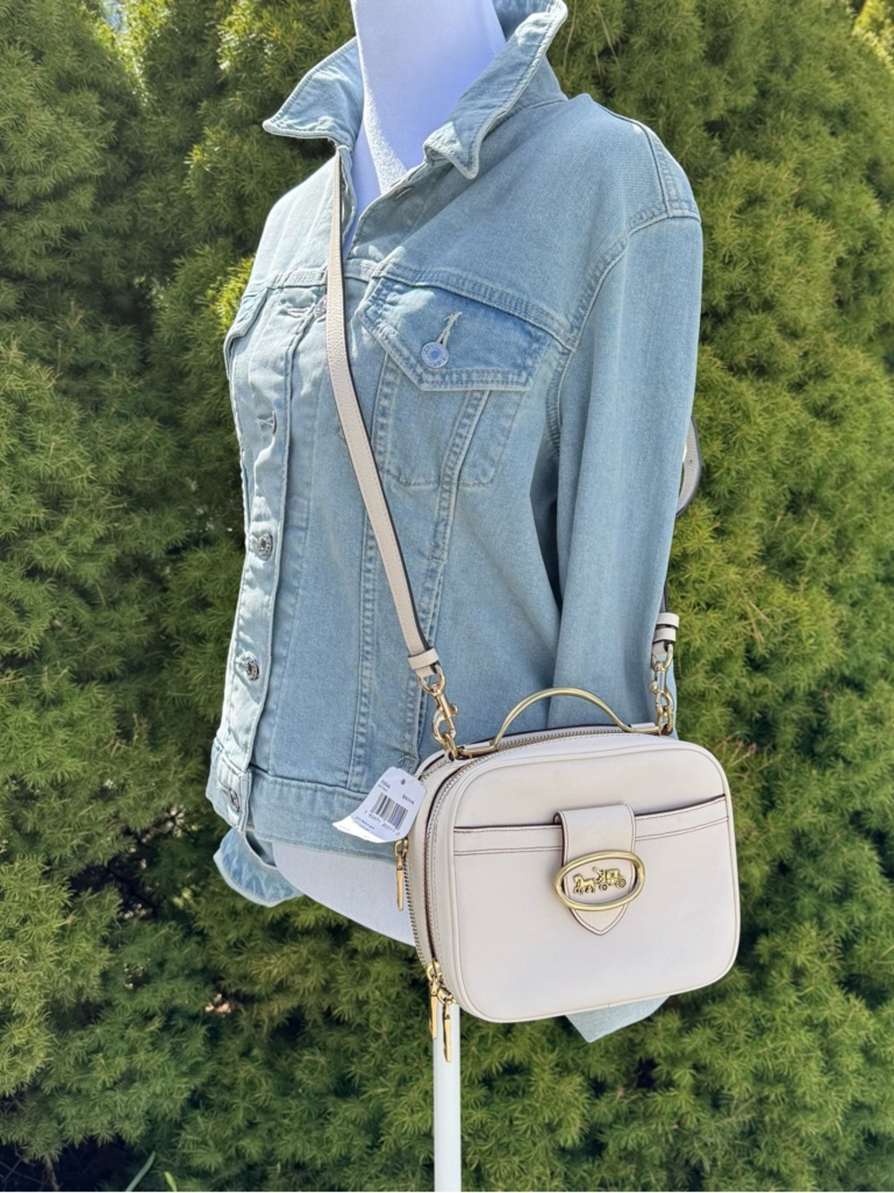 Elegant Coach Kat Camera Bag NWT